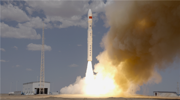中科院研發 我國最大固體火箭：民營火箭“力箭一號”海上發射獲批