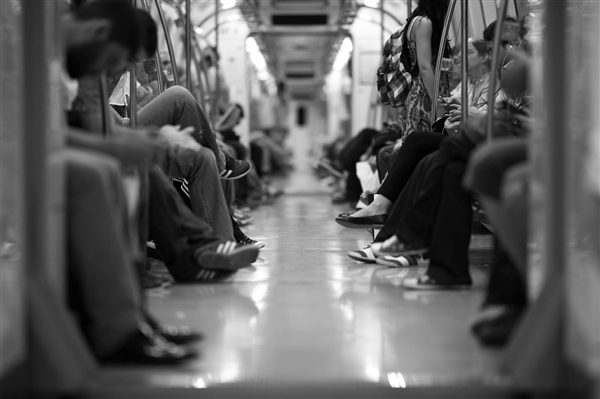 北京地鐵事故受傷515人 坐地鐵注意別站在“貫通道”