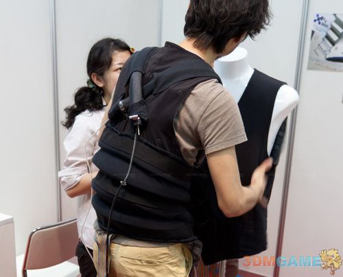 寂寞吗？日本3D虚拟技术能让你拥抱不求人！
