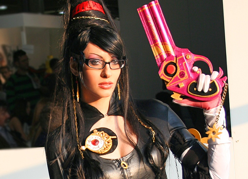 Тв вумен косплей. Баянетта косплей. Байонетта косплей. Bayonetta 18 Cosplay. Бионетта косплей.