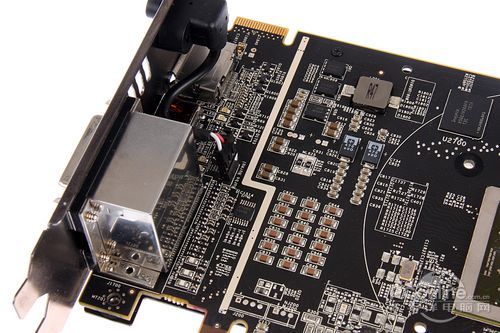 镭风 HD6850 Xstorm显卡