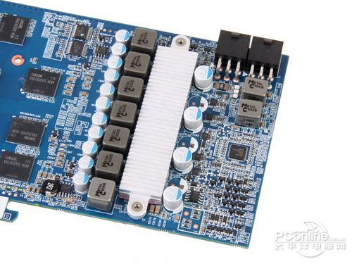 技嘉GTX560显卡