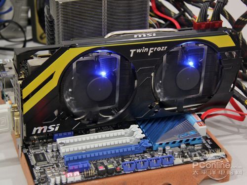 微星R7970 LIGHTNING显卡