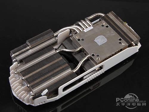 七彩虹 iGame660 烈焰战神X D5 204