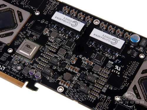 HD7990