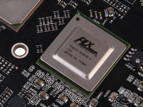 HD7990