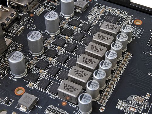华硕 R9 270X