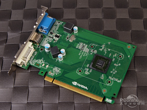 真的连集显也不如？NVIDIA GT720 首测