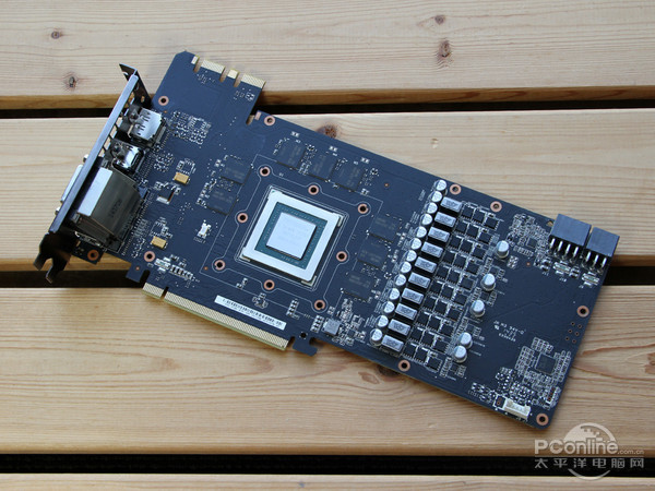 华硕 GTX980 评测