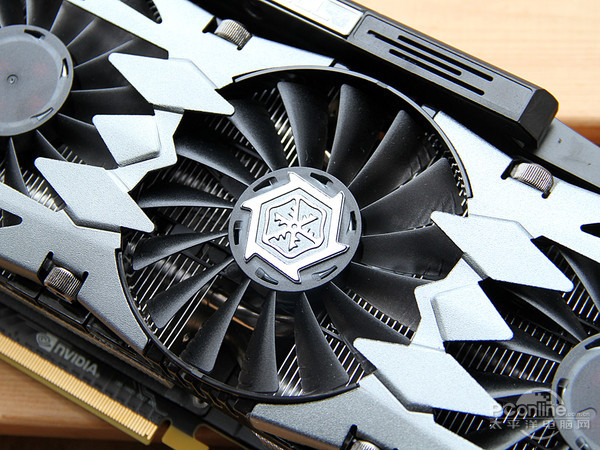 映众 GTX980 冰龙超级版