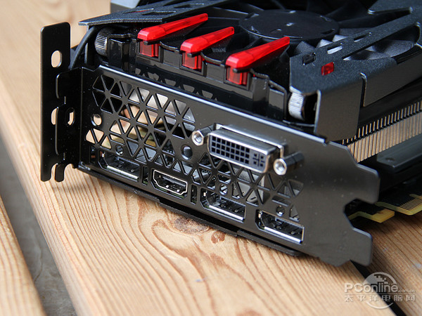 映众 GTX980 冰龙超级版