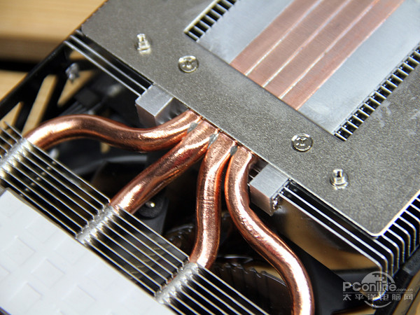 技嘉 GTX960