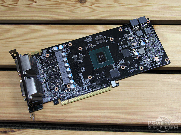 技嘉 GTX960