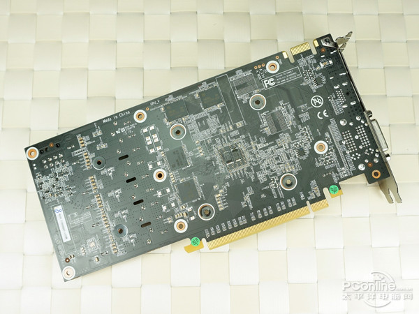 影驰 GTX960 大将拆解细节