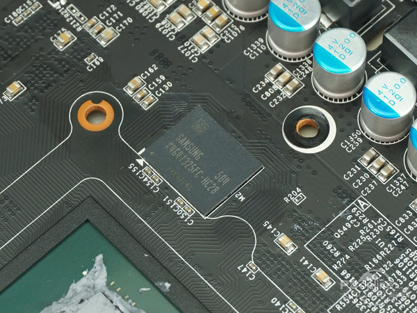 960 2GB版显存对比