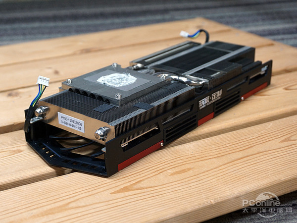 七彩虹 iGame 980Ti