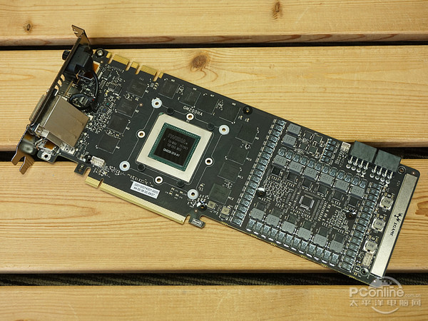 七彩虹 iGame GTX980 Ti