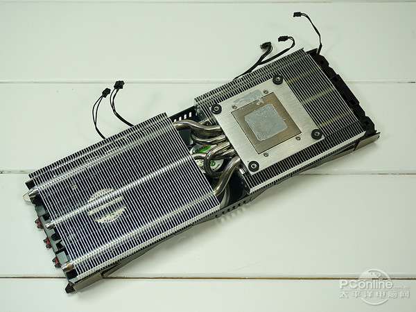 映众 GTX980Ti 冰龙