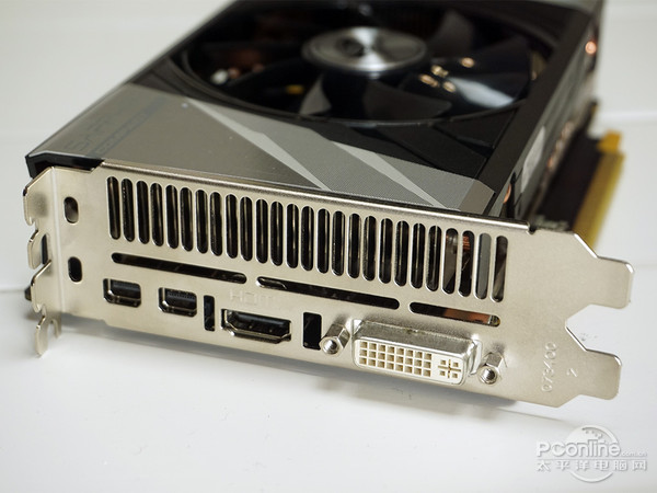 蓝宝石R9 380超白金ITX