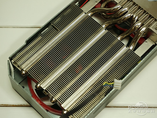 镭风 R9 370 1024SP? 毒蜥