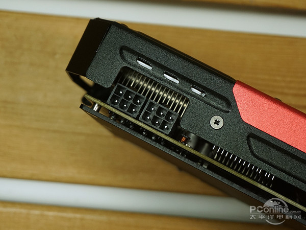 迪兰 R9 370X