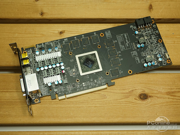 迪兰 R9 370X