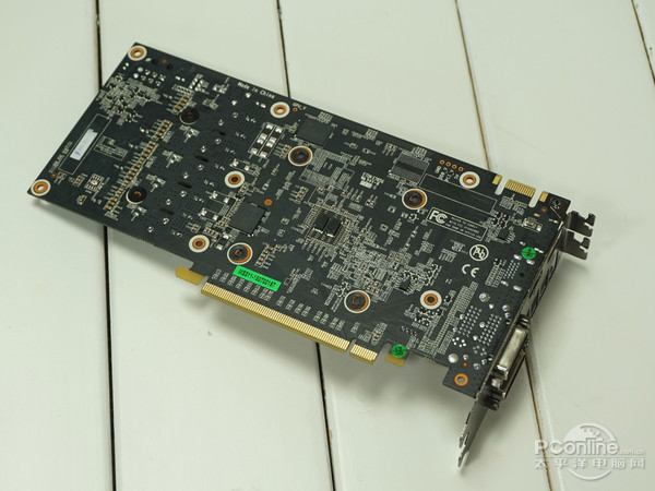 影驰GTX950黑将