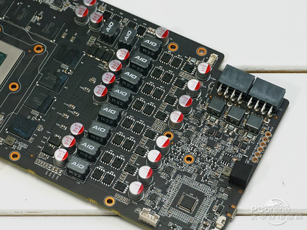 索泰GTX980Ti至尊OC
