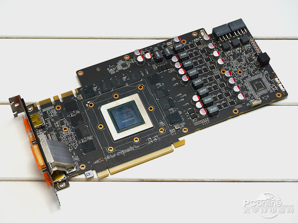 索泰GTX980Ti至尊OC
