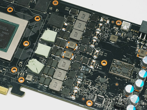 映众GTX980Ti冰龙超级版