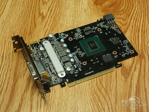 技嘉950