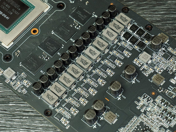 满载45度的旗舰卡！测华硕GTX980Ti海神