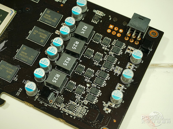 R9 370