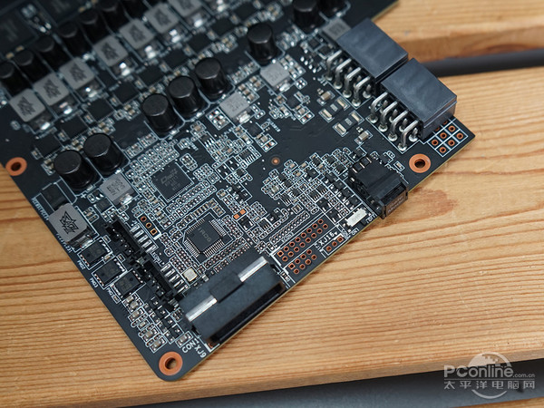 华硕MATRIX-GTX980Ti-P评测