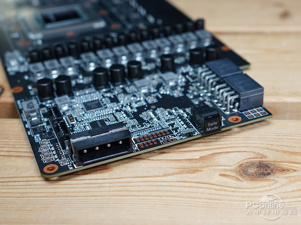 华硕MATRIX-GTX980Ti-P评测