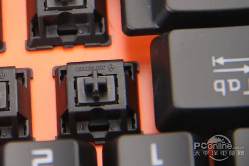 雷柏神秘的新品! V700游戏机械键盘首测