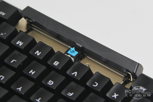 3128