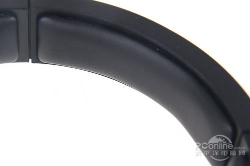 AKG K619