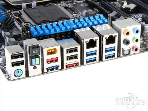 技嘉 GA-X79S-UP5-WIFI评测