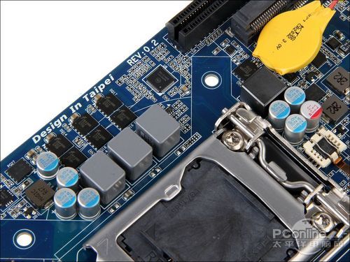技嘉 B75TN 装机 评测