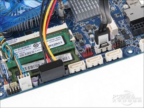 技嘉 B75TN 装机 评测