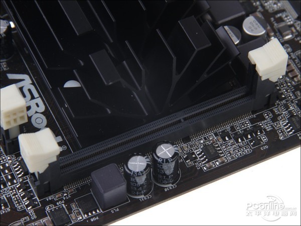 华擎 Q1900B ITX