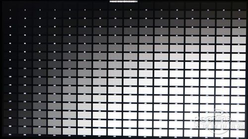 不闪式3D显示器LG D2792P
