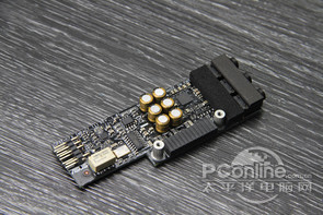 ROG M8I