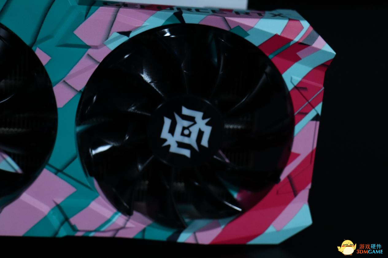 索泰RTX 3070 Ti X-GAMING OC评测：少女般的配色，御姐般的温度
