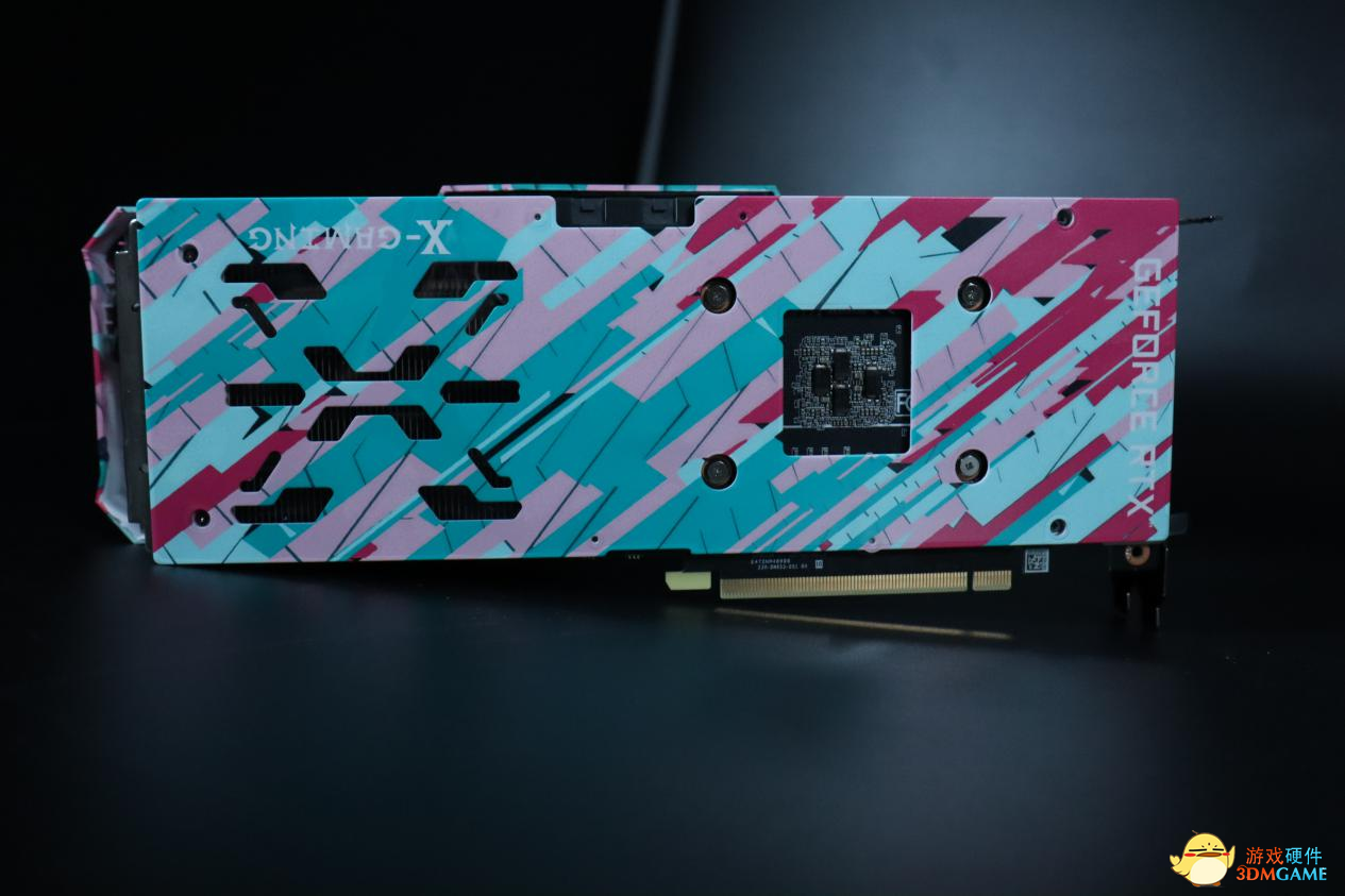 索泰RTX 3070 Ti X-GAMING OC评测：少女般的配色，御姐般的温度
