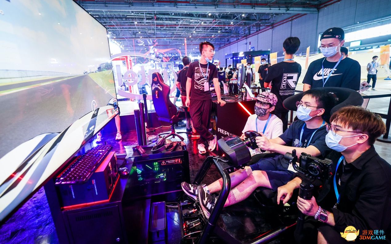 华硕主板与你相约BW2021 ROG信仰星球