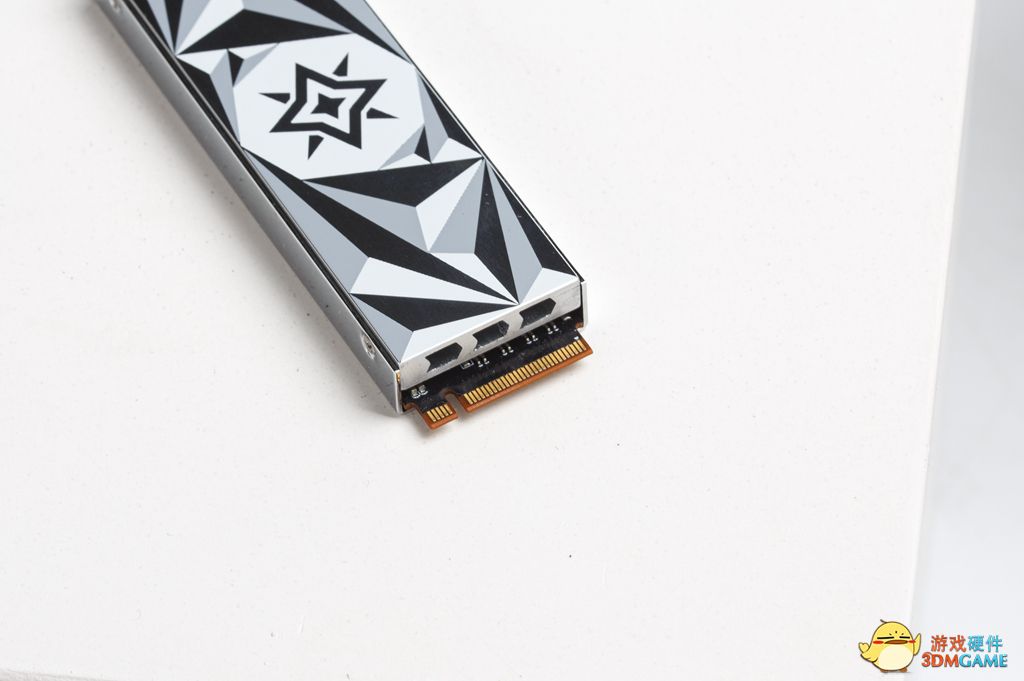 星曜家族再壮大，影驰 星曜 SSD来了