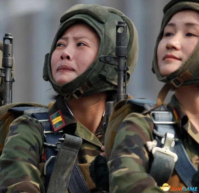 朝鲜作训服图片
