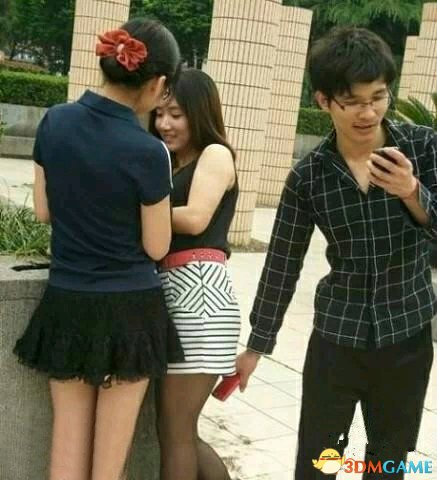 哈哈,终于知道买2个手机的用途了。